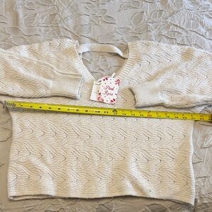 NWT Pink Rose Women's V-Neck Sweater - Cream